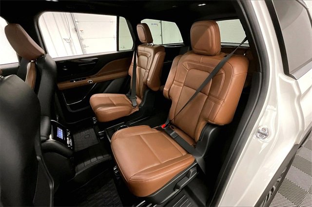Used 2023 Lincoln Aviator Reserve w/ Elements Package Plus image 21
