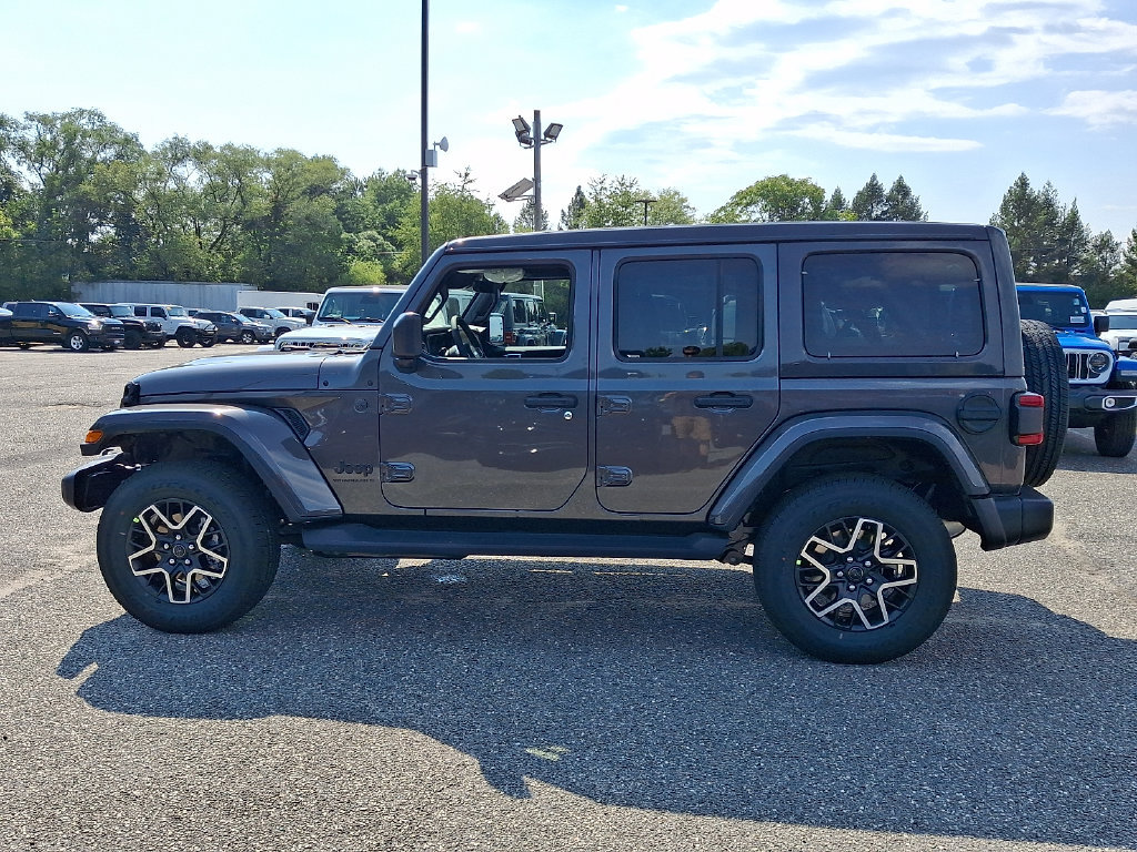 New 2027 Jeep Wrangler Unlimited Sahara AWD/4WD image 5