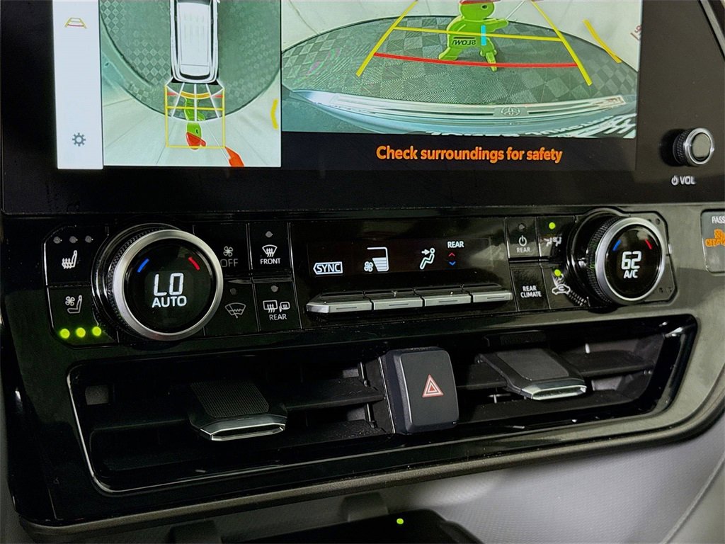 Used 2023 Toyota Highlander Limited image 7