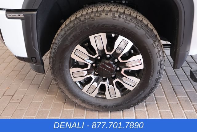 New 2026 GMC Sierra 3500 Denali w/ Denali Reserve Package AWD/4WD image 10