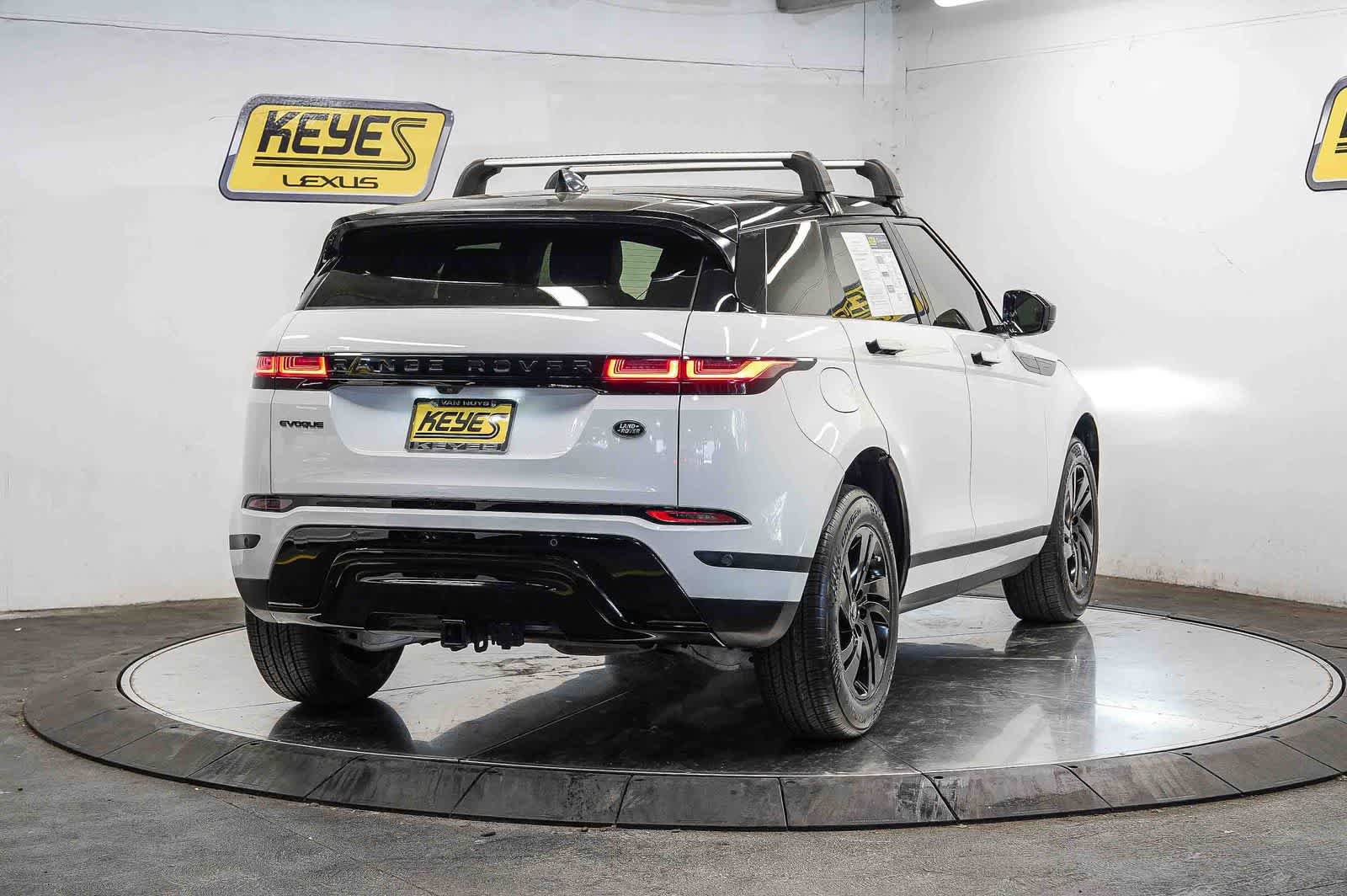 Used 2023 Land Rover Range Rover Evoque S AWD/4WD image 4