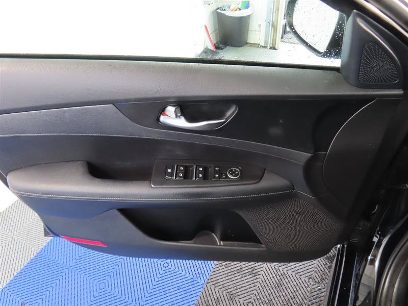Used 2023 Kia Forte GT-Line FWD image 16