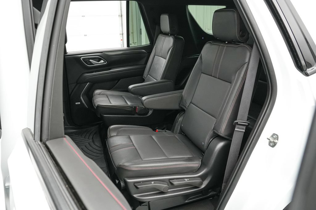 Used 2022 Chevrolet Tahoe RST w/ Luxury Package AWD/4WD image 19