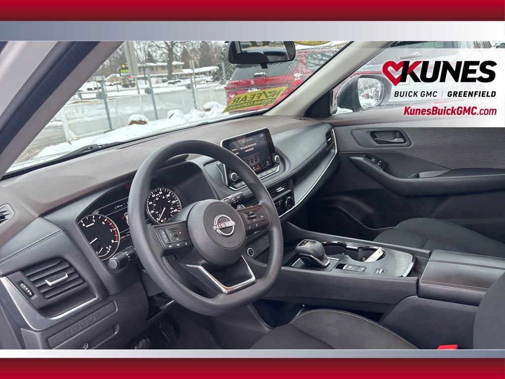 Used 2023 Nissan Rogue S image 19