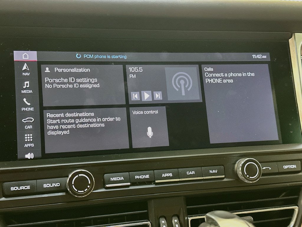 Certified 2019 Porsche Macan S AWD/4WD image 16