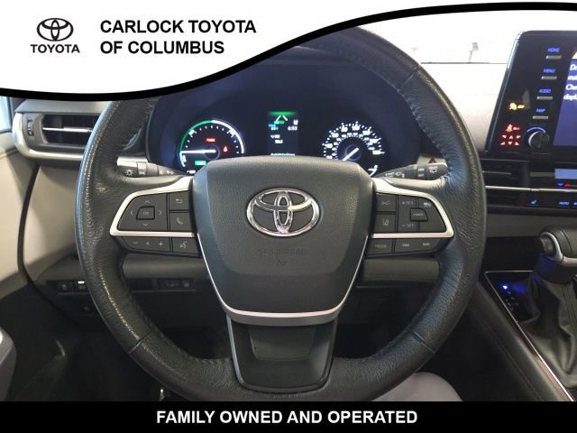 Used 2024 Toyota Sienna XLE FWD image 24