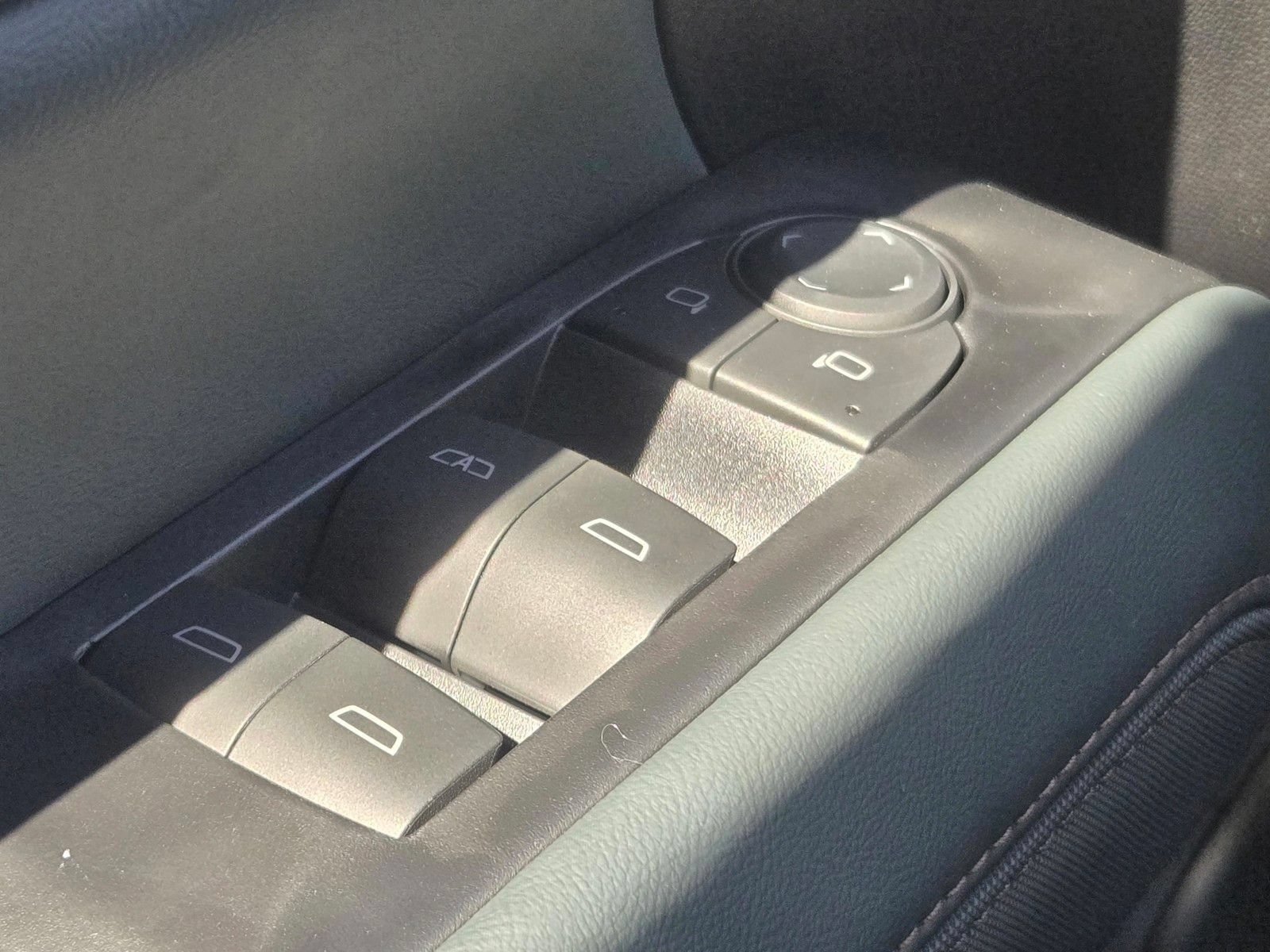 New 2027 GMC Terrain AT4 w/ Technology Package II AWD/4WD image 15