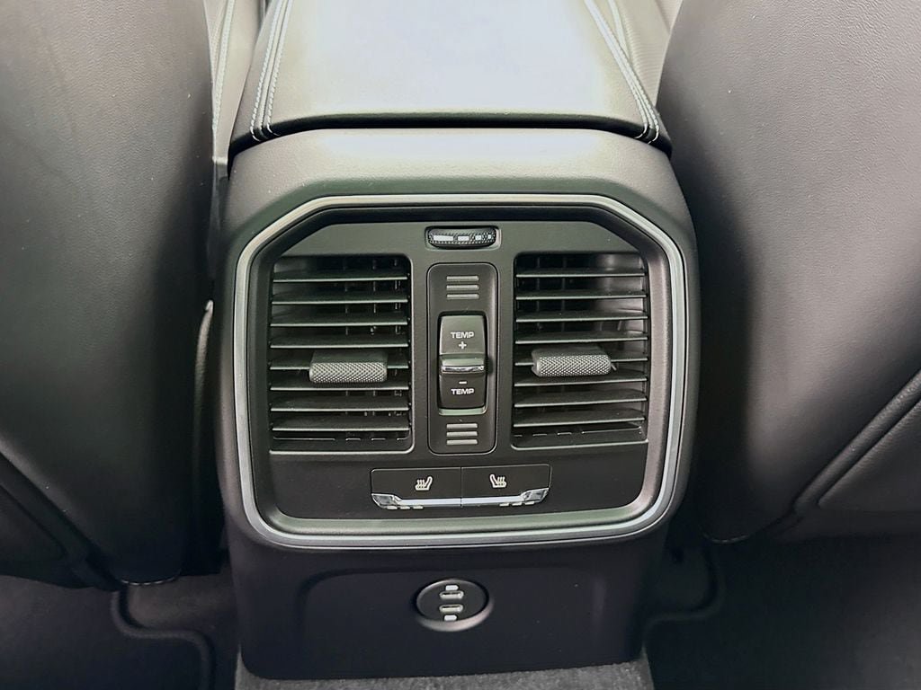 New 2026 Porsche Macan Turbo AWD/4WD image 28
