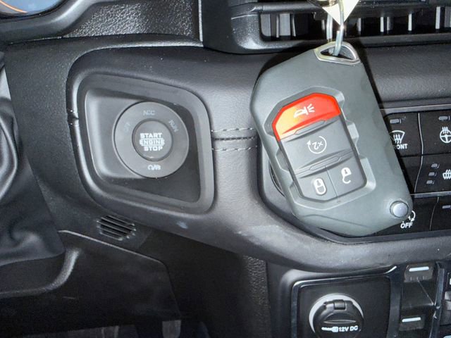 New 2025 Jeep Wrangler Sahara image 30