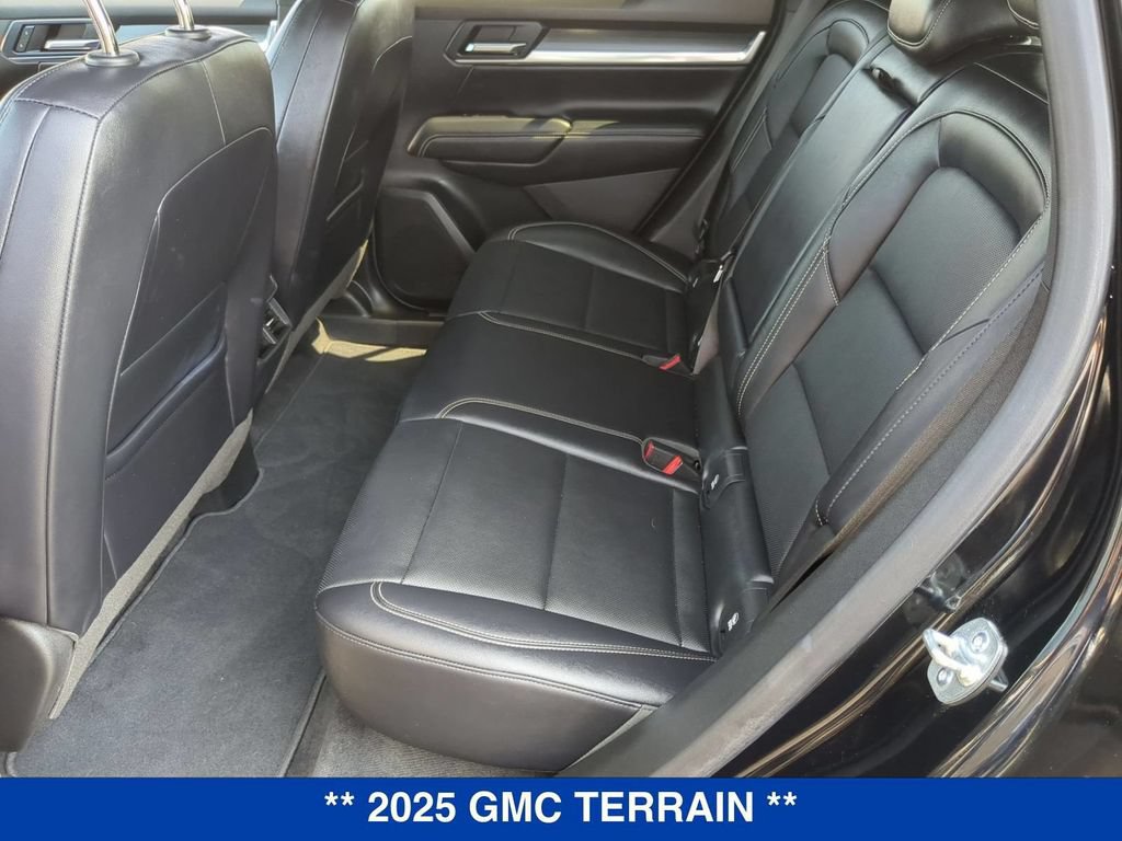 Used 2025 GMC Terrain Elevation w/ Elevation Premium Package AWD/4WD image 19