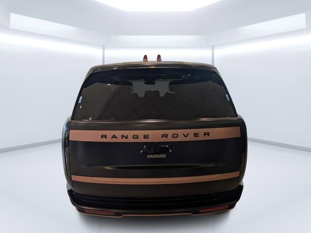 Used 2024 Land Rover Range Rover Long Wheelbase SE image 4