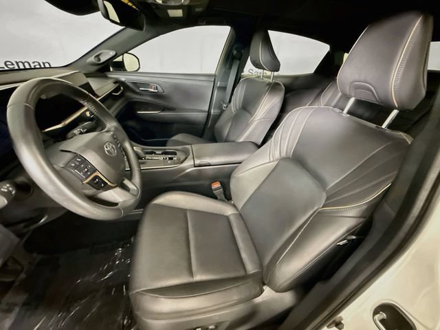 Used 2023 Toyota Crown Platinum AWD/4WD image 20