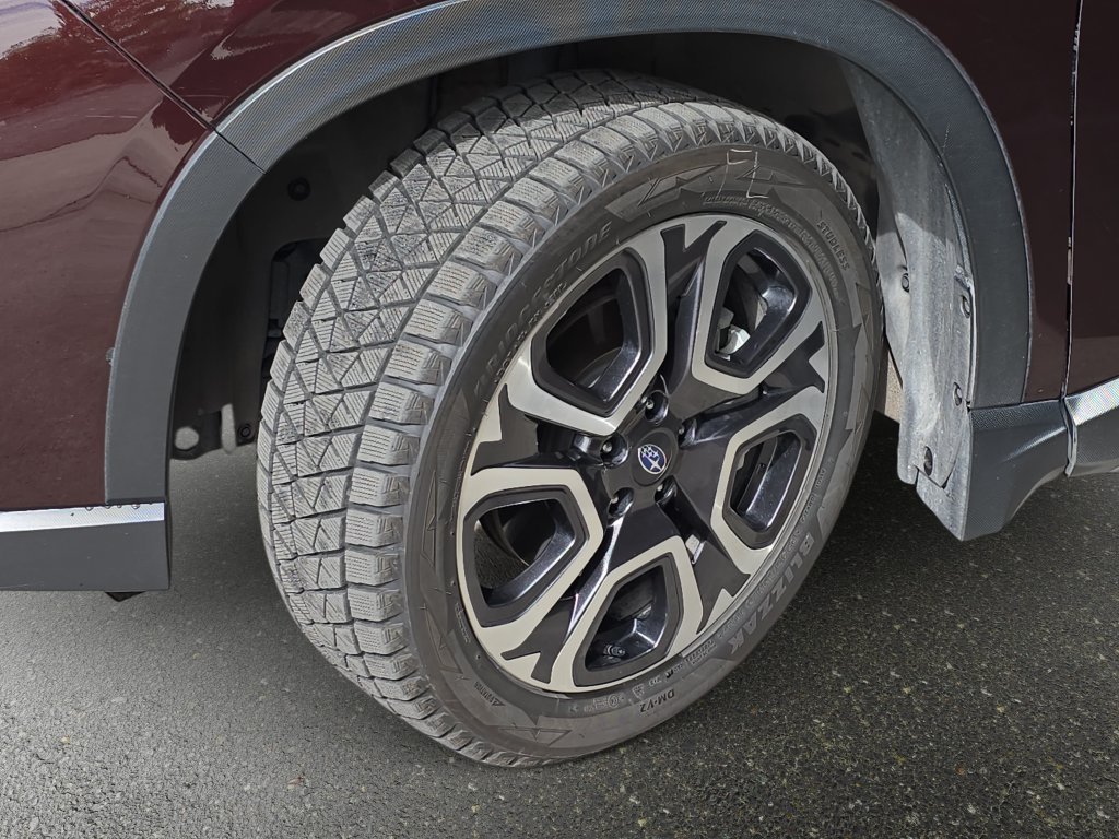 Used 2023 Subaru Ascent Touring AWD/4WD image 32