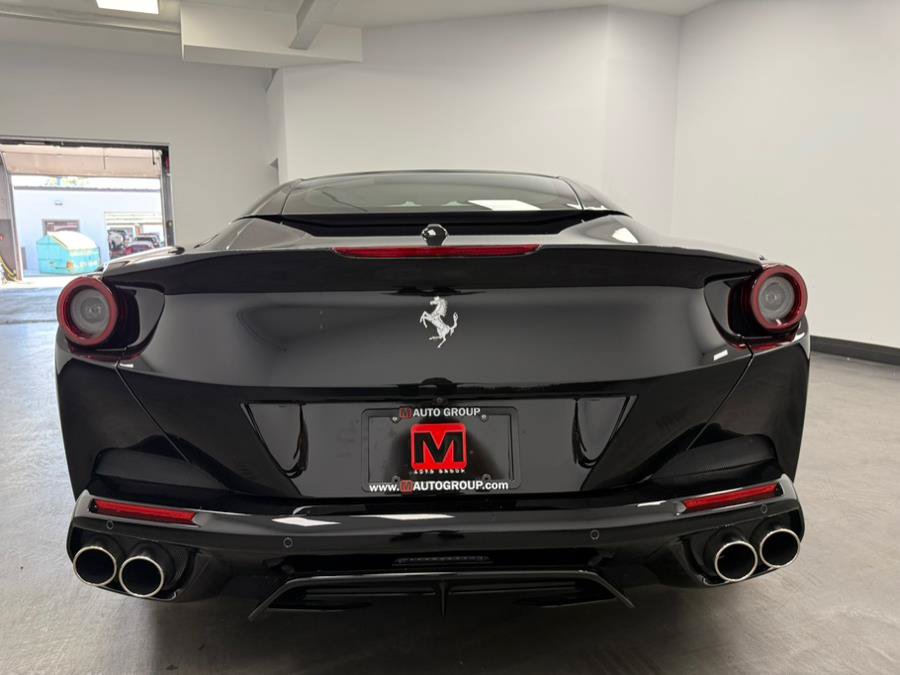 Used 2019 Ferrari Portofino RWD image 14