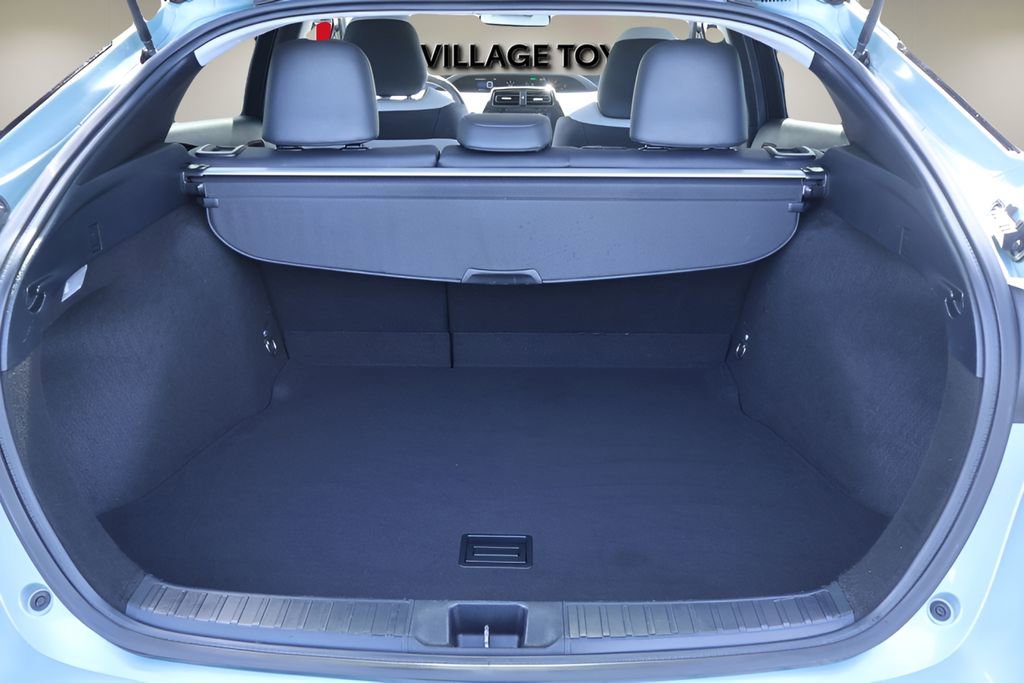 Certified 2016 Toyota Prius Four Touring image 15