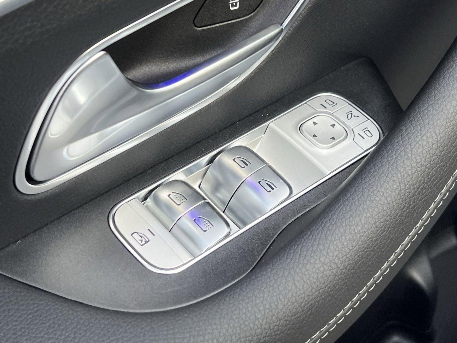 New 2026 Mercedes-Benz GLE 450 4MATIC image 13