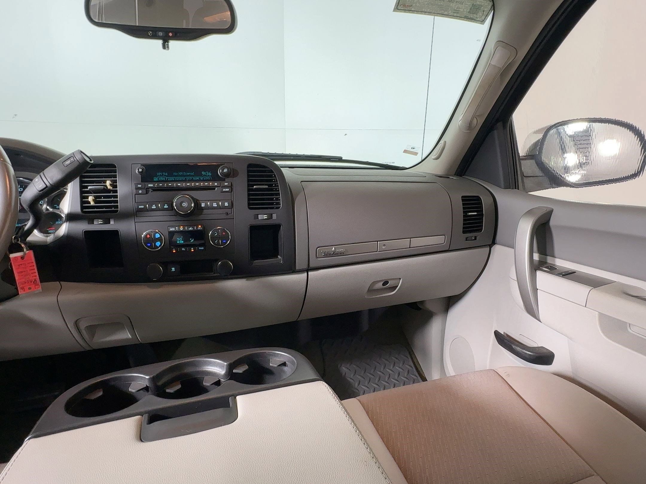 Used 2010 GMC Sierra 1500 SLE w/ Texas Edition image 25