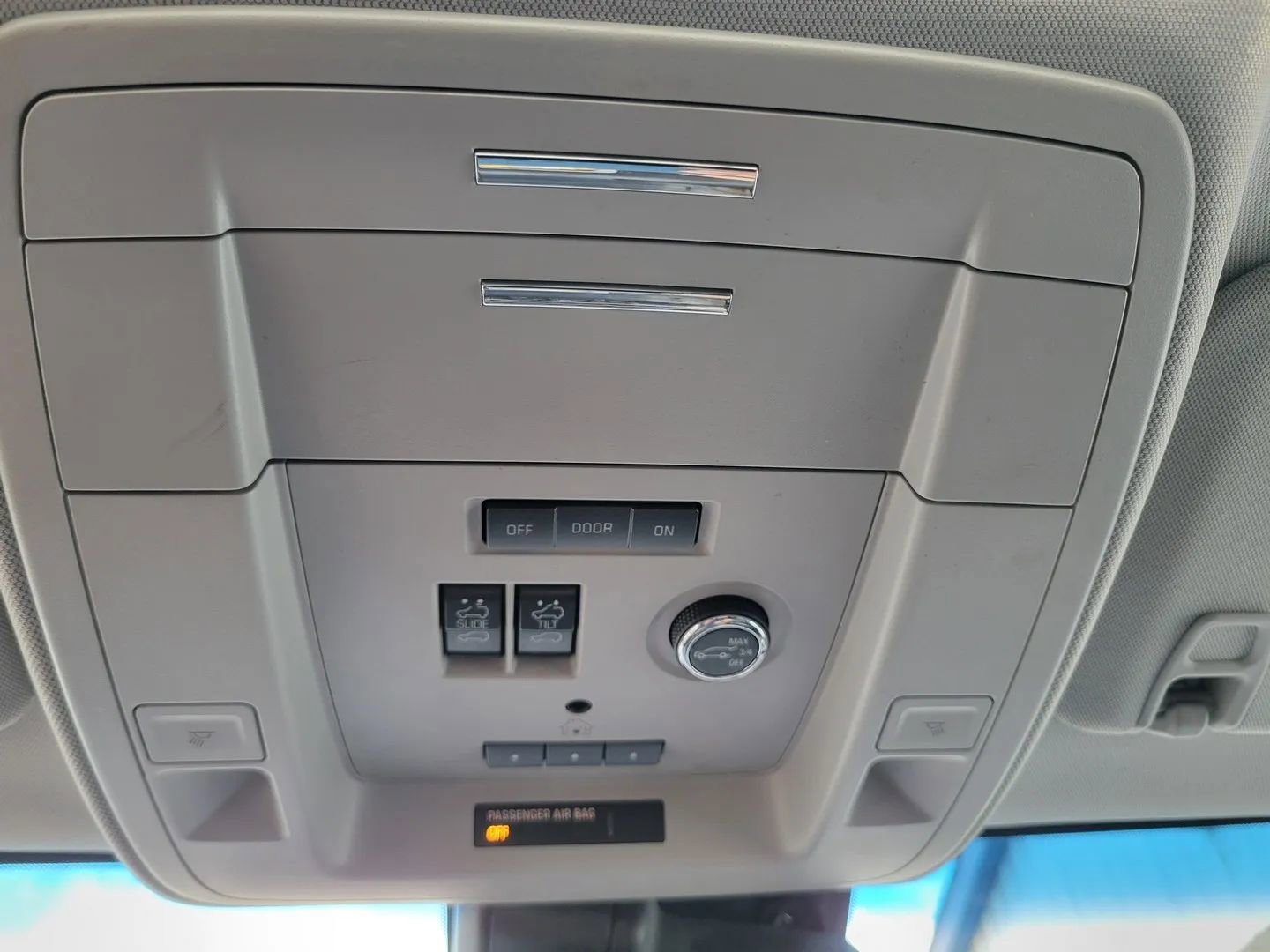 Used 2018 GMC Yukon XL Denali w/ Open Road Package image 43