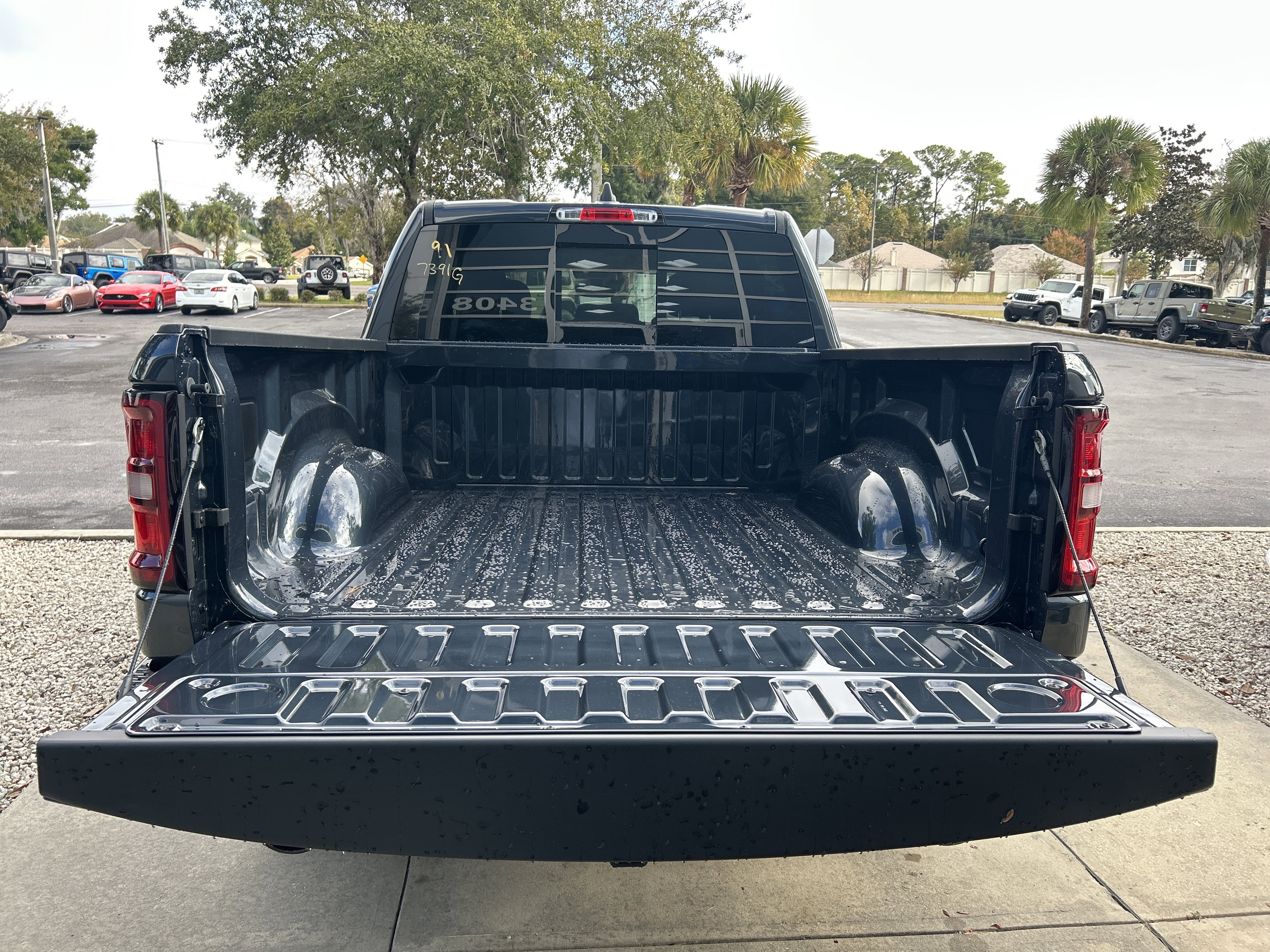 New 2026 RAM 1500 4x4 Crew Cab image 7