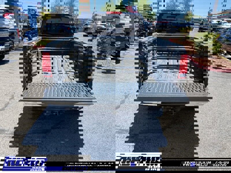 Used 2008 Nissan Titan LE w/ Tow Pkg image 5