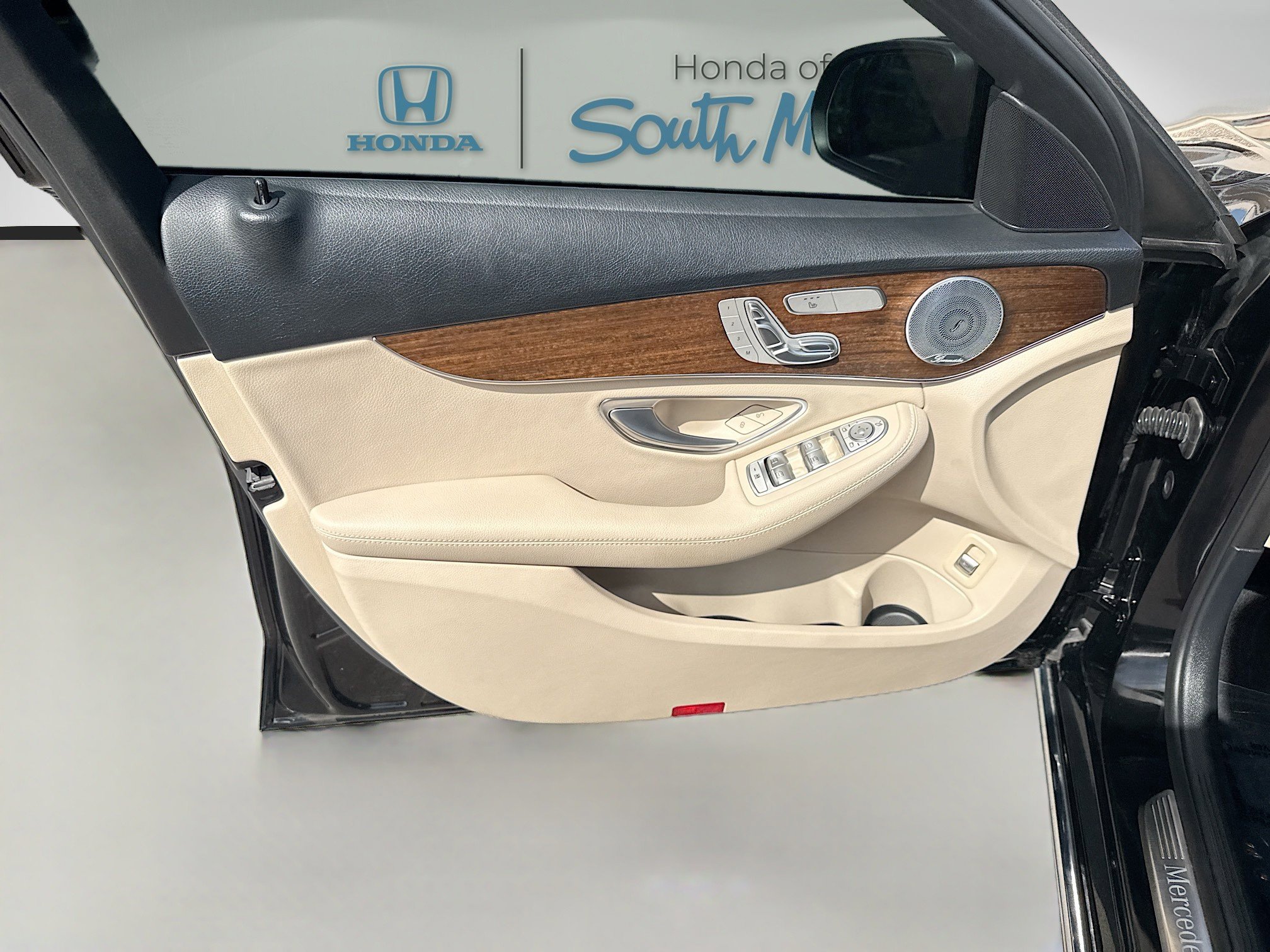 Used 2020 Mercedes-Benz C 300 4MATIC Sedan w/ Premium Package image 19