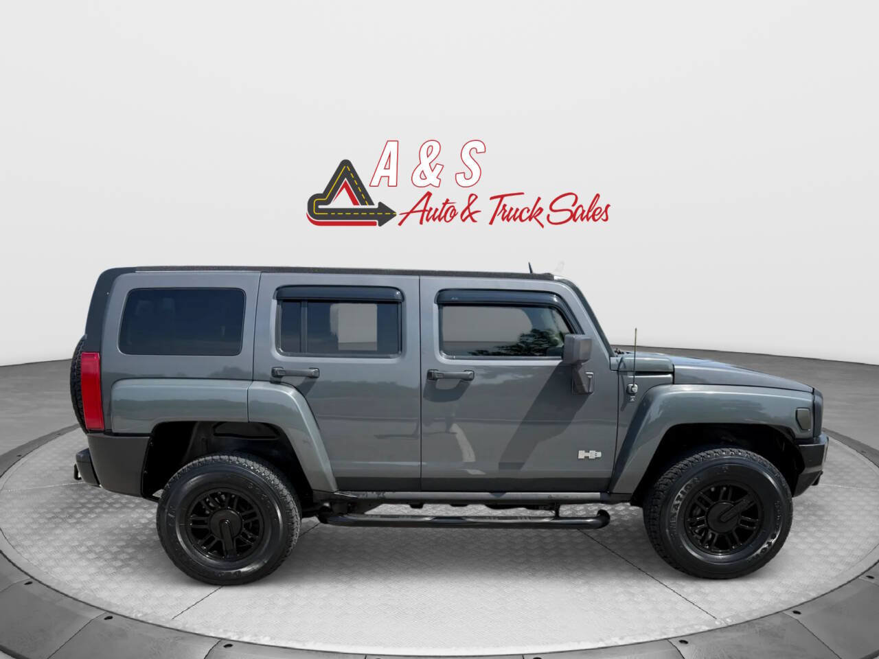 Used 2009 HUMMER H3 AWD/4WD image 4