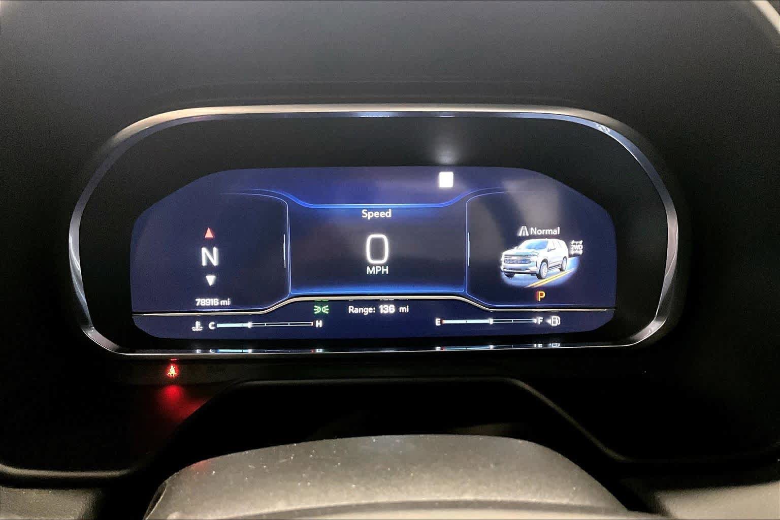 Used 2022 Chevrolet Suburban LT image 25