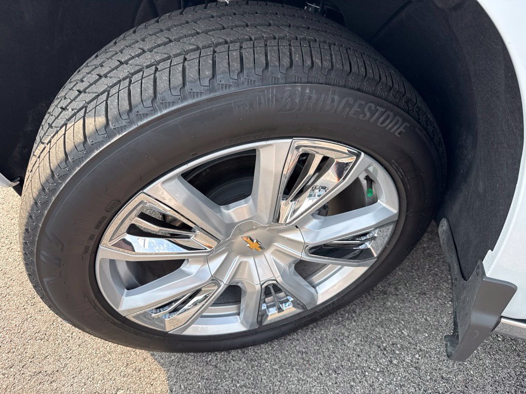 Used 2026 Chevrolet Silverado 1500 High Country AWD/4WD image 9