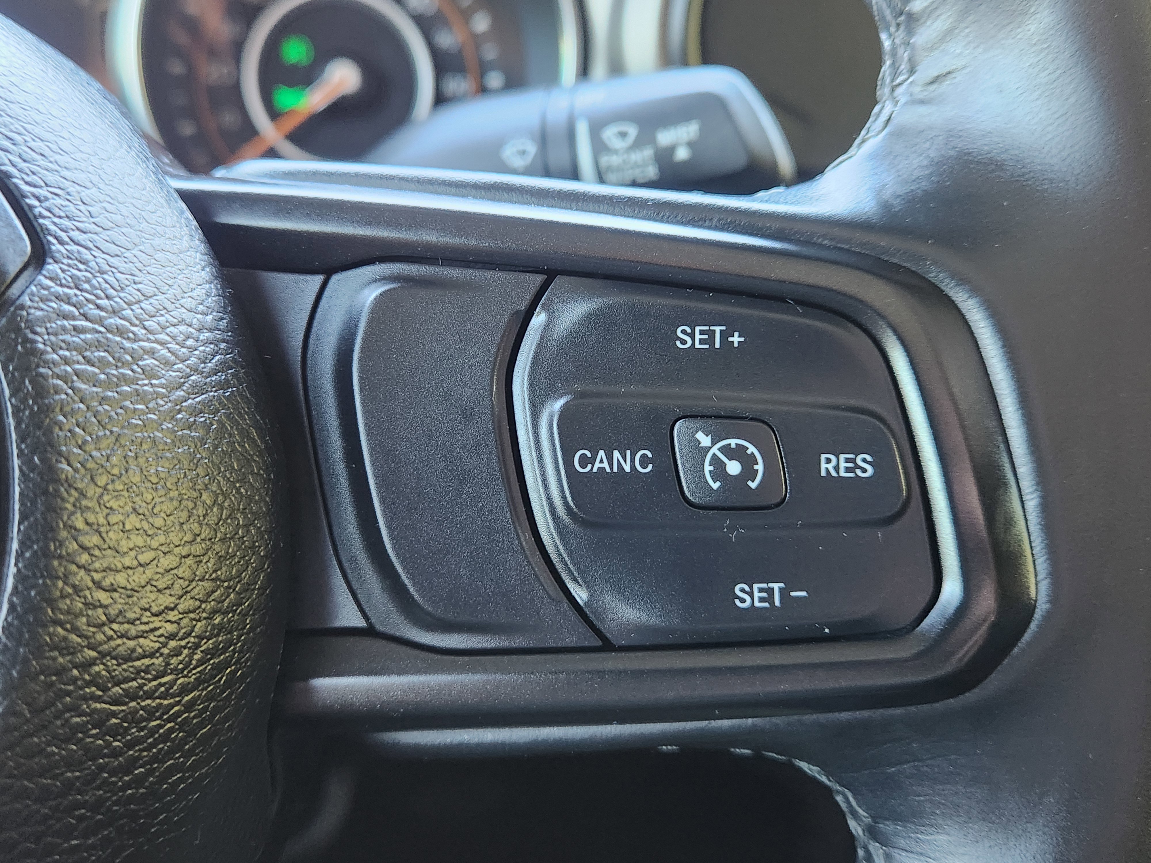 Used 2021 Jeep Gladiator Sport image 16