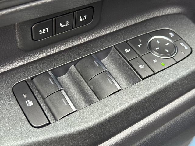 Used 2025 Toyota Land Cruiser w/ Premium Package image 19