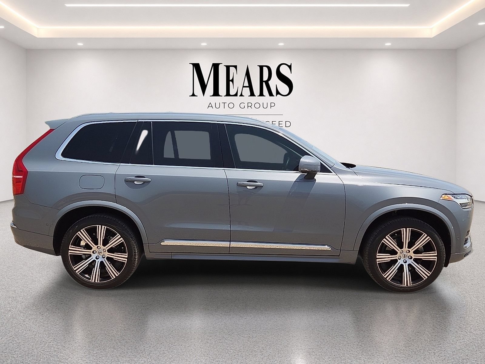 Used 2023 Volvo XC90 B6 Ultimate w/ Protection Package Premier AWD/4WD image 7