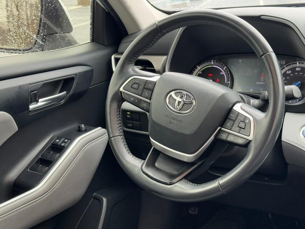 Certified 2022 Toyota Highlander XLE image 15