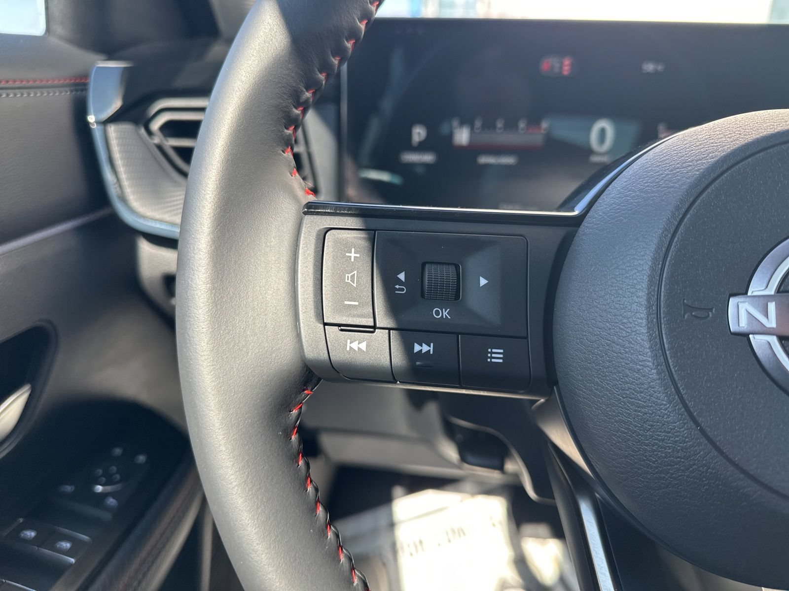 Used 2026 Nissan Kicks SR w/ Cold Weather Package AWD/4WD image 42