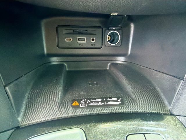 Used 2024 Chevrolet Equinox Premier FWD image 29
