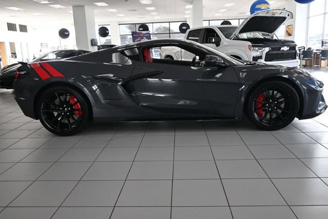 New 2027 Chevrolet Corvette Grand Sport w/ Z52 Sport Performance Package RWD image 3