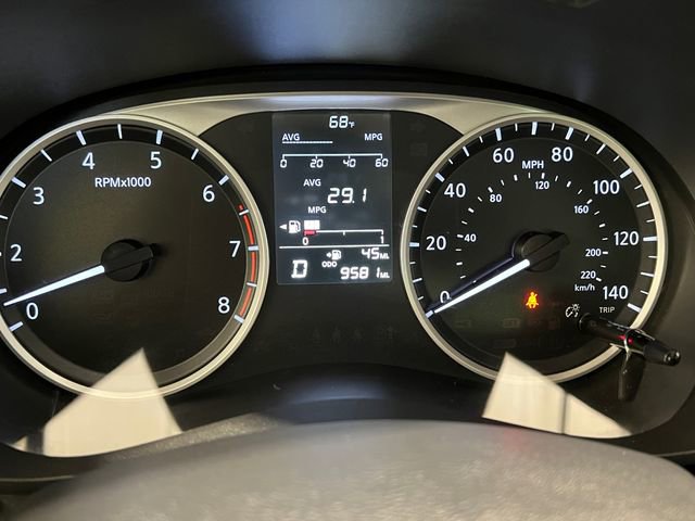 Used 2025 Nissan Versa S w/ Trunk Package FWD image 14