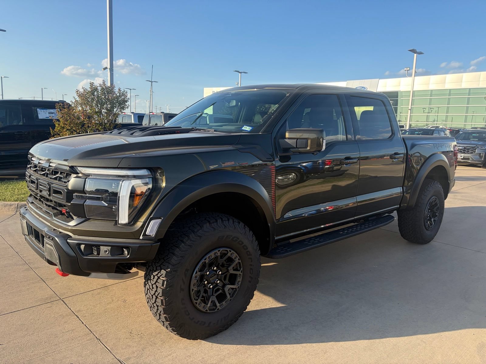 Used 2026 Ford F150 Raptor w/ Equipment Group 803A Raptor R AWD/4WD image 3