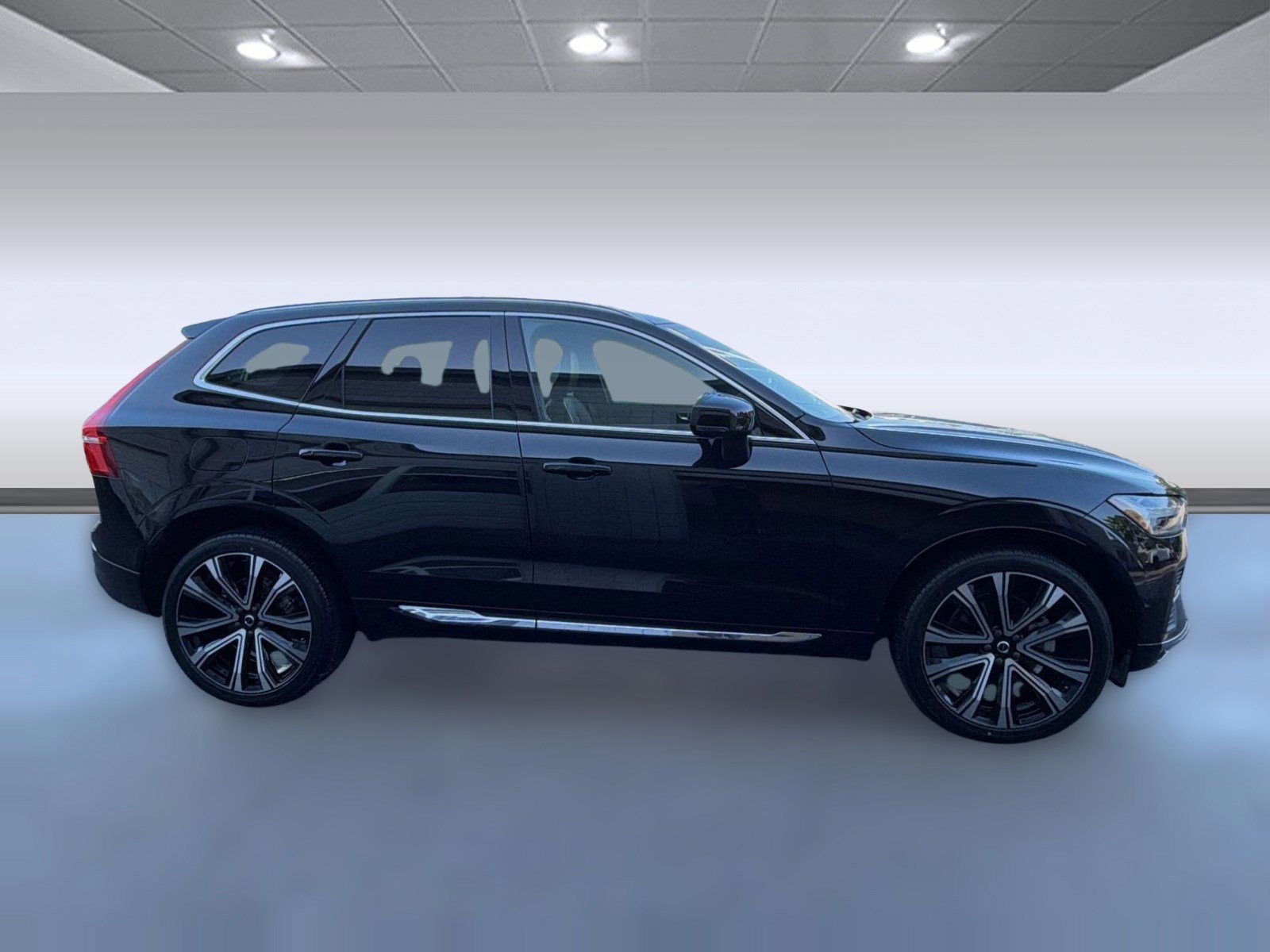Used 2023 Volvo XC60 B5 Ultimate w/ Protection Package Premier AWD/4WD image 8