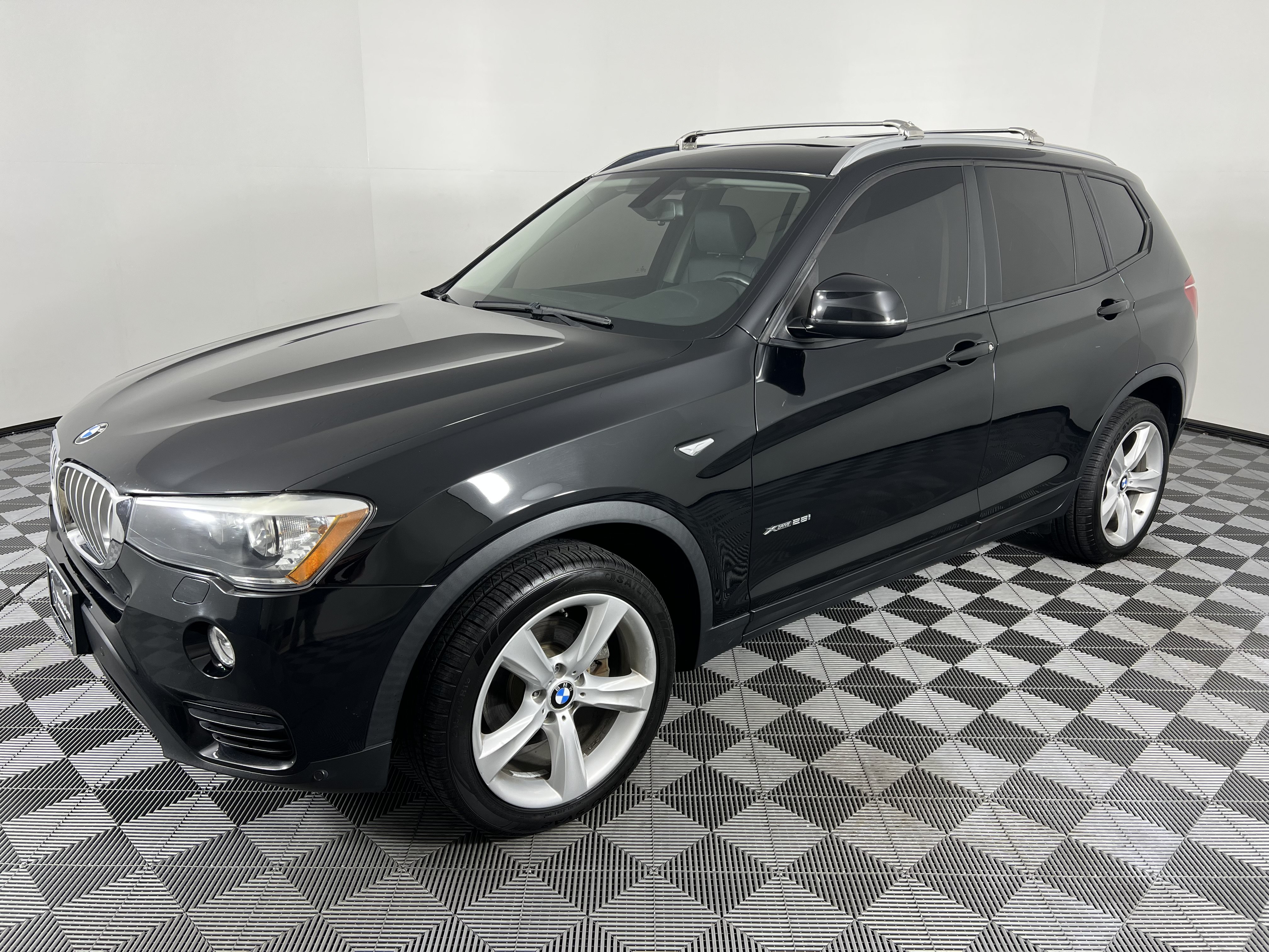 Used 2016 BMW X3 xDrive28i AWD/4WD image 8