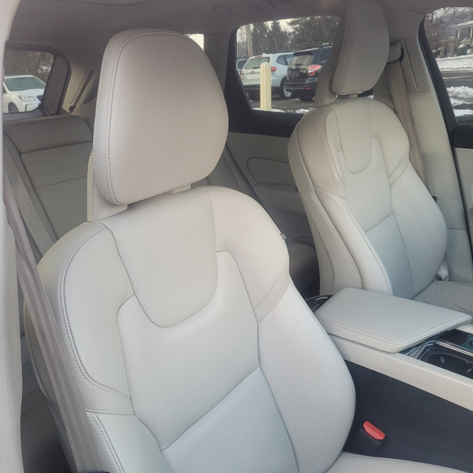 Used 2018 Volvo XC60 T5 Inscription image 28