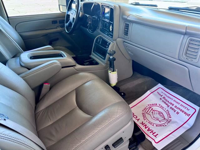 Used 2007 GMC Sierra 3500 SLT w/ Heavy-Duty Power Package image 18