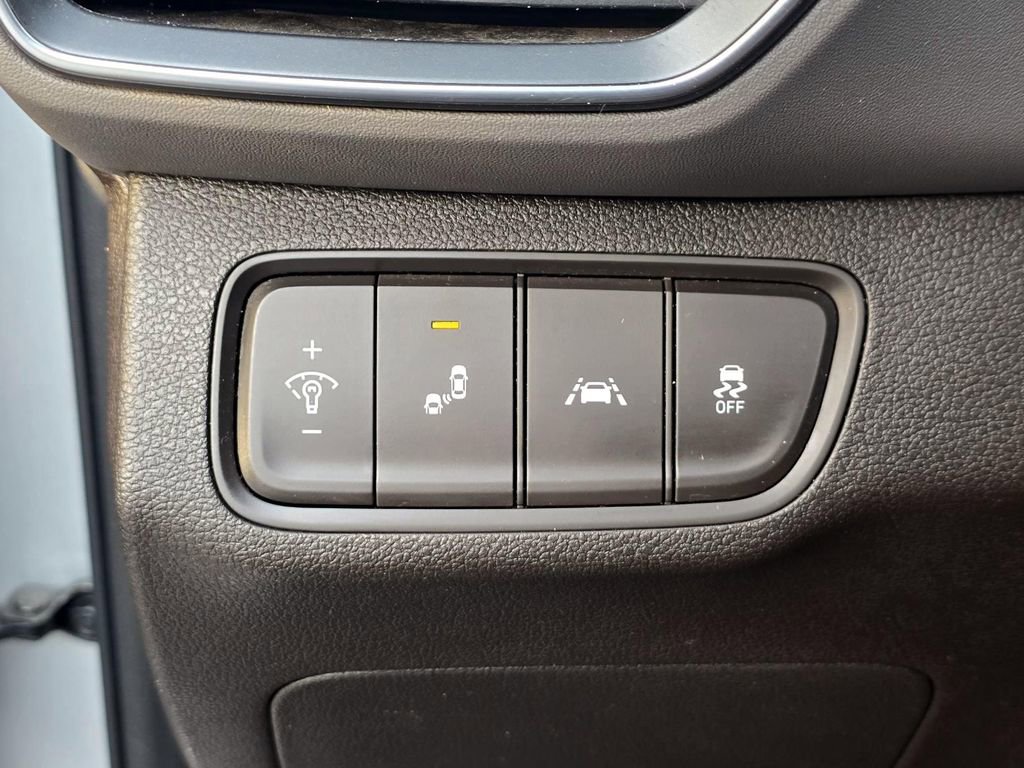 Used 2019 Hyundai Santa Fe SE image 17