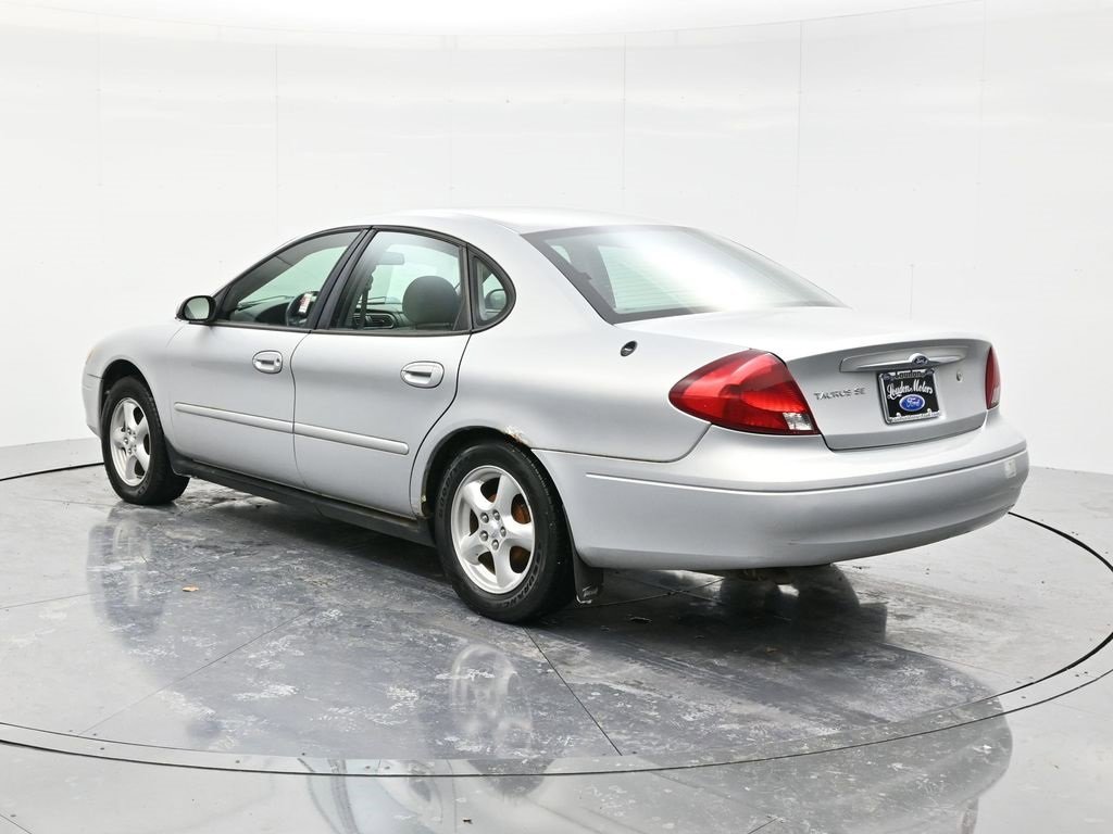 Used 2002 Ford Taurus SE image 7