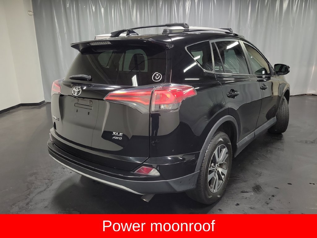 Used 2018 Toyota RAV4 XLE AWD/4WD image 8
