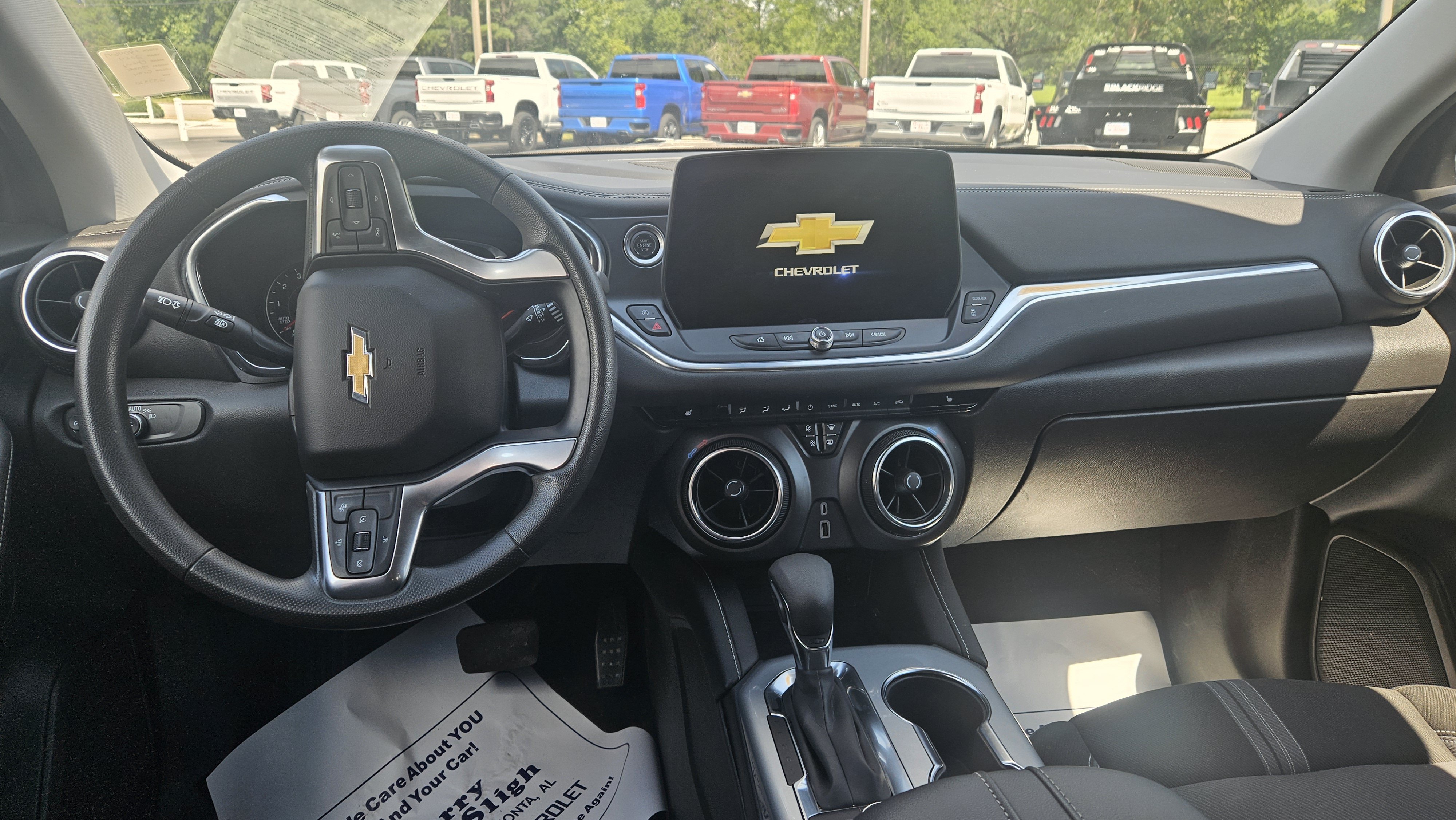 Used 2024 Chevrolet Blazer LT FWD image 12