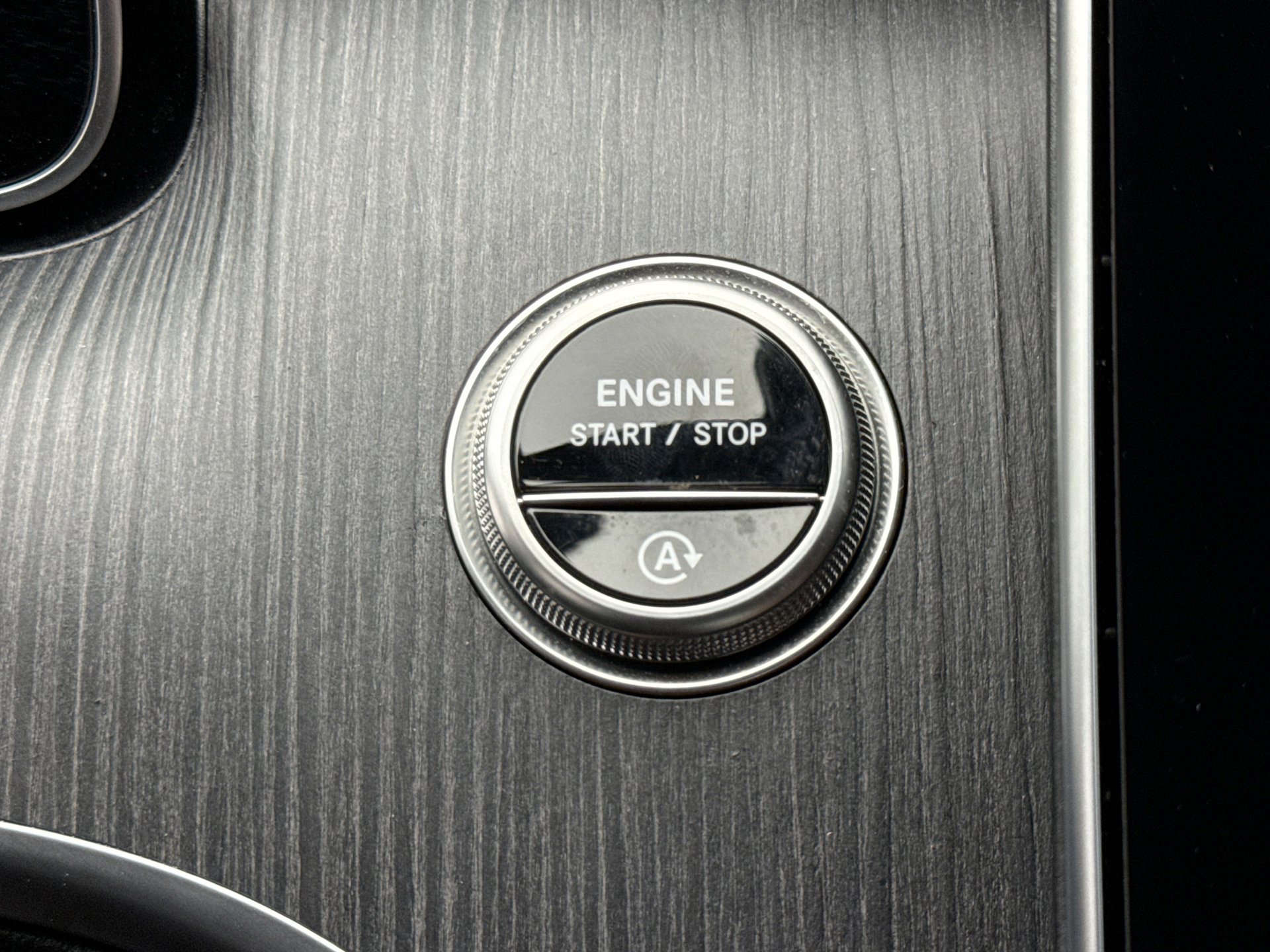 Used 2025 Mercedes-Benz C 300 4MATIC Sedan image 21