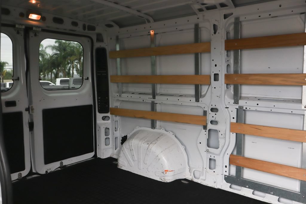 Used 2025 RAM ProMaster 2500 w/ U-Haul Equipment Group FWD image 13
