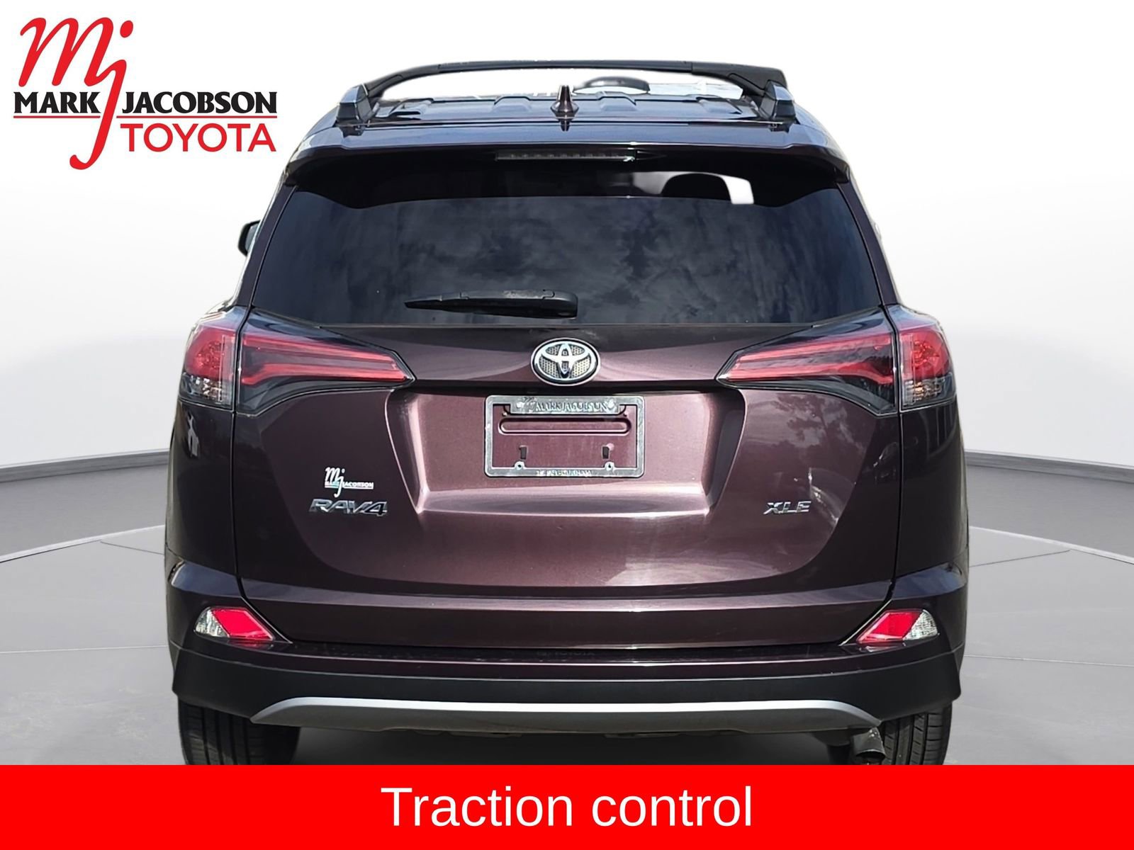 Used 2018 Toyota RAV4 XLE w/ Plus Extra Value Package image 11