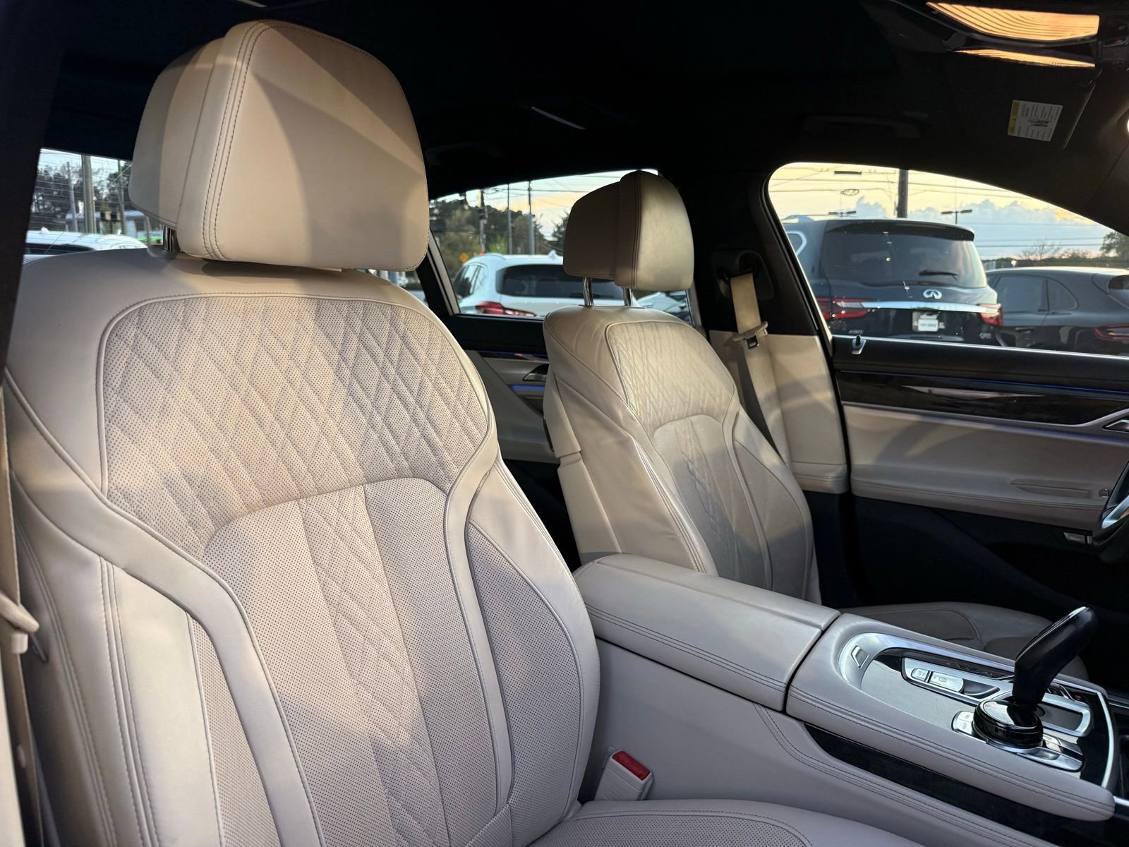 Used 2016 BMW 750i xDrive image 39