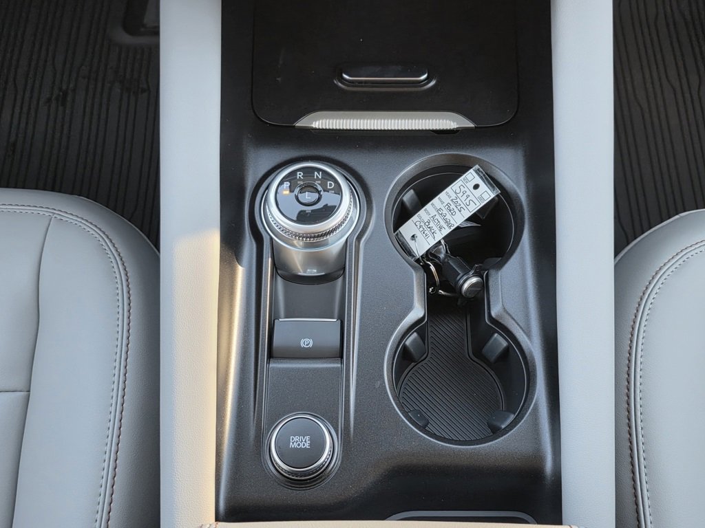 New 2025 Ford Explorer Active w/ Active Comfort Package image 28